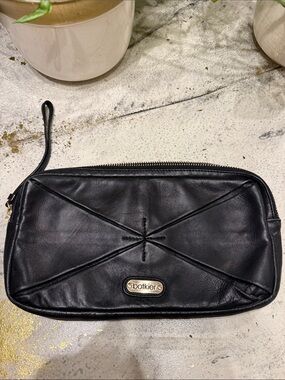 Botkier Black Leather women Zip Wrist Pouch